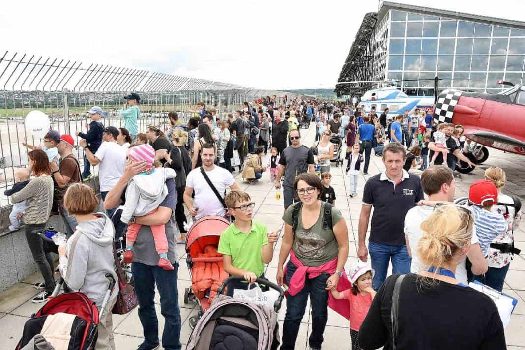 Familienfest am Flughafen Stuttgart