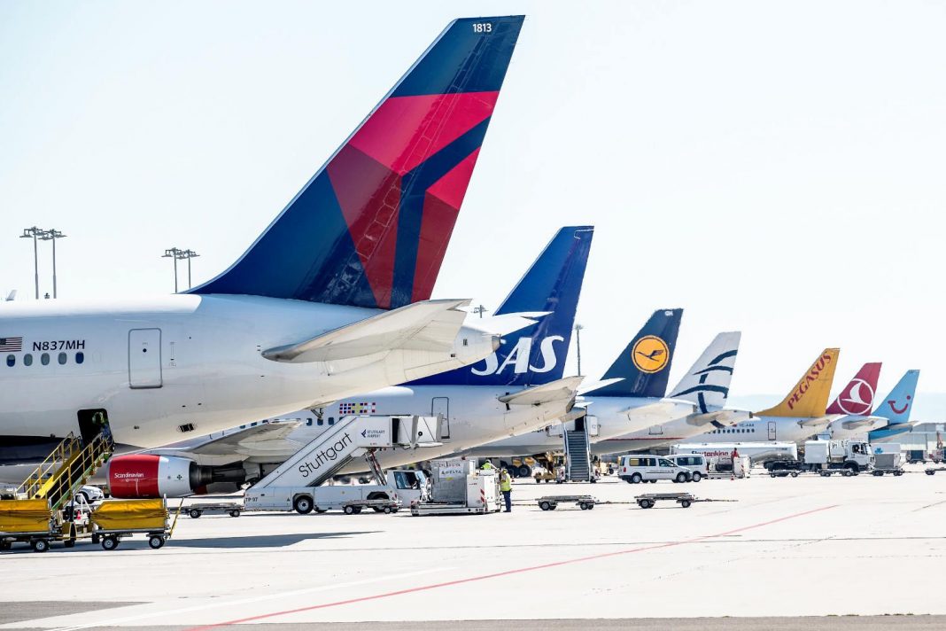 Flughafen Stuttgart: Vorfeld / Apron