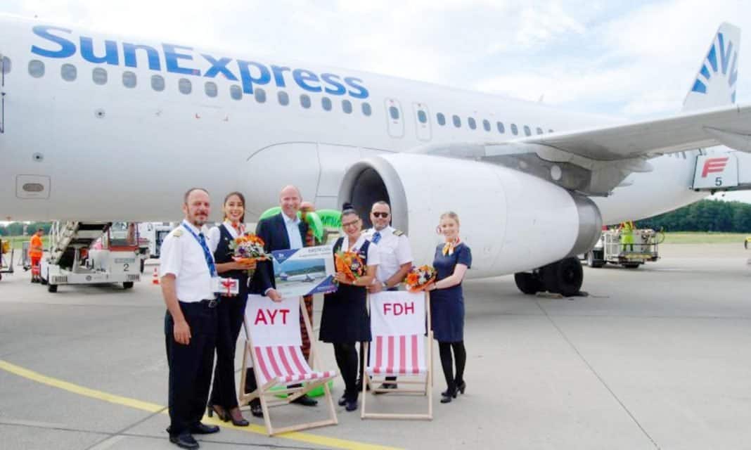 SunExpress A320 fliegt nach Antalya ab Friedrichshafen