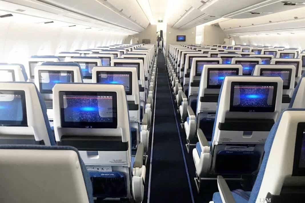 Neue Premium Economy und Economy Class von China Southern mit Recaro Sitzen des Typs PL3530 und CL3710 ausgestattet.