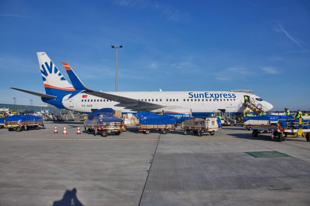 SunExpress Luftbrücke für Opfer des Erdbebens in der Türkei gestartet