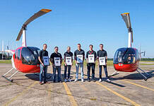 Gruppenbild der sechs Absolventen der DRF-Akademie nach der Ausbildung zum Berufshubschrauberpiloten (v.l.n.r.): Micha Lehmann, Marcus Sporer, Annkatrin Büche, Julian Schiemann, Niklas Kraiczek, Julien Vandenabeele