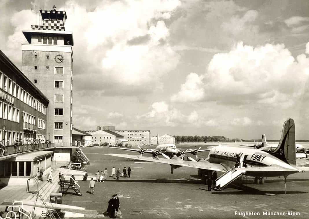 On October 18, 1949, an Air France aircraft landed for the first time in Munich-Riem on its way to Vienna.