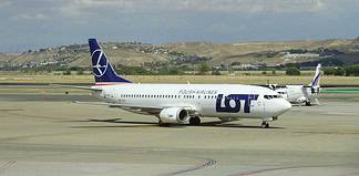 LOT Polish Airlines Boeing 737