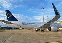 Air Astana Airbus A320 auf dem Vorfeld