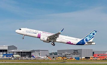 Airbus A321XLR-Testflugzeug mit Pratt&Whitney-Triebwerken beim Start