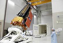 Biomass-Satellit der ESA wird versandfertig verpackt