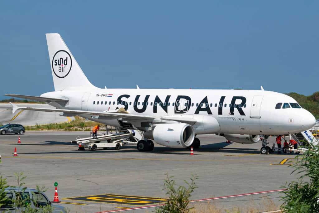 Sundair Airbus A319